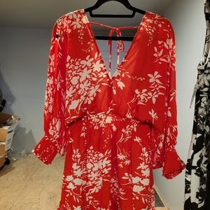 Lovestitch open sleeve, short dress